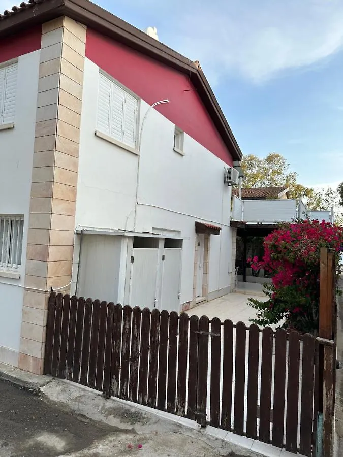 Leonidas Seaside Meneou Villa